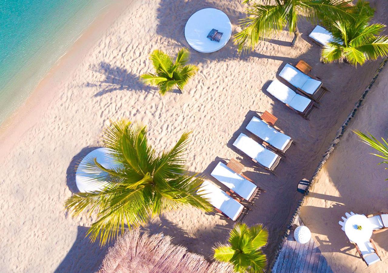 Dpny Beach Hotel & Spa Ilhabela Dış mekan fotoğraf Aerial view of the beach at the resort