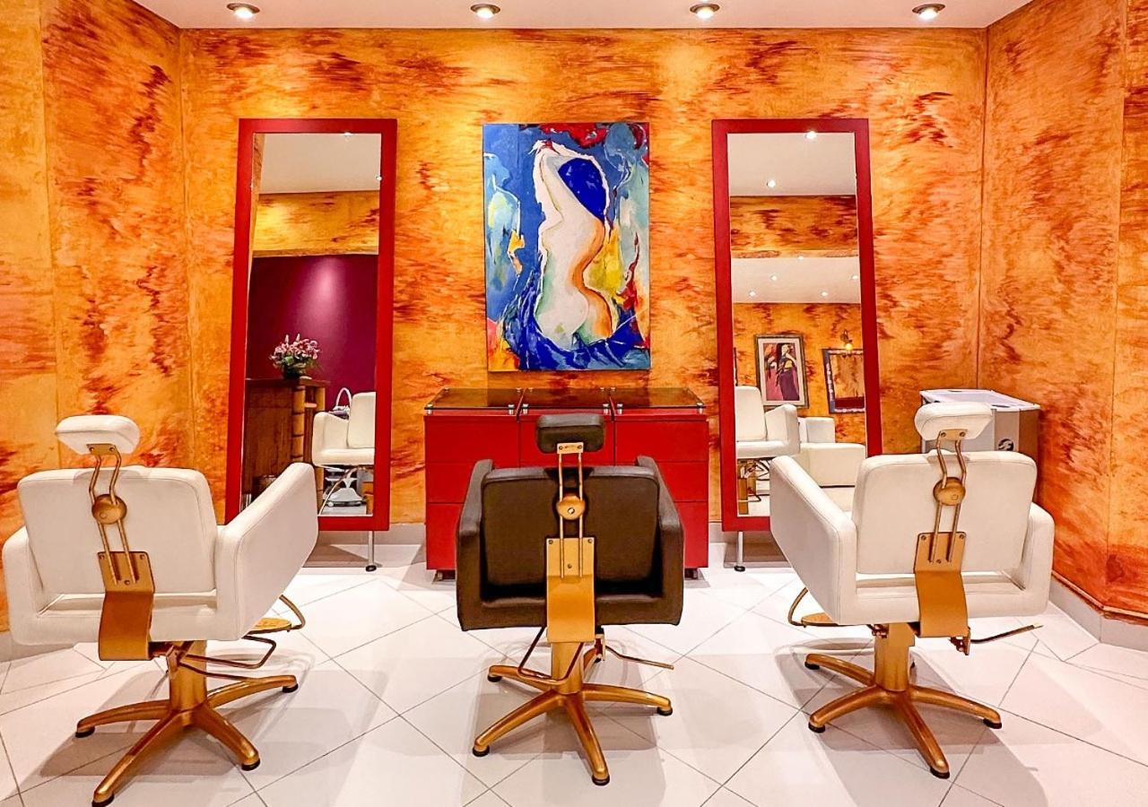 Dpny Beach Hotel & Spa Ilhabela Dış mekan fotoğraf A hair salon in the United States